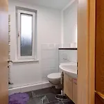 Haus 145 *